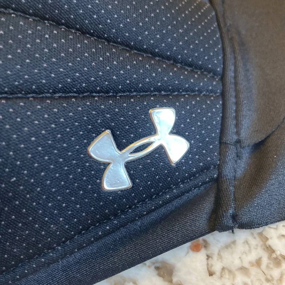NWOT Under Armour sportsmask